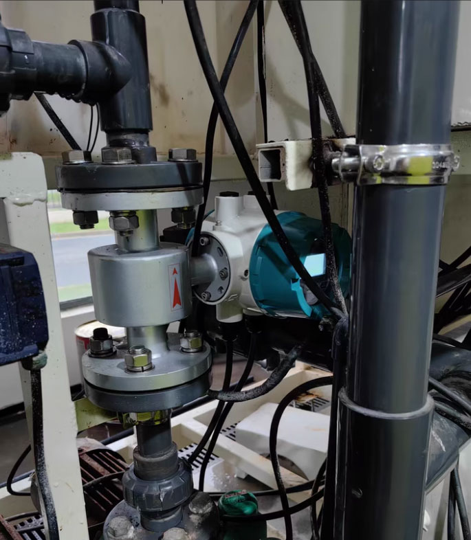 เครื่องวัดอัตราการไหลแบบแม่เหล็กสำหรับวัดการไหลของโซเดียมไฮโปคลอไรต์ magnetic flow meter for sodium hypochlorite flow measurement